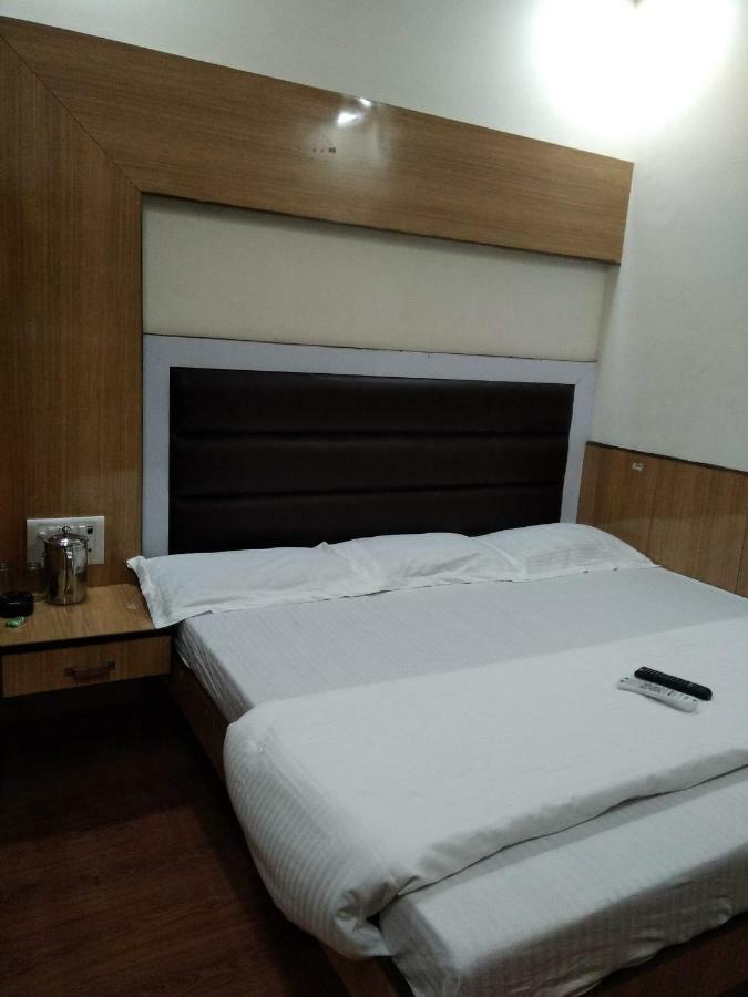 Silver Palace Hotel New Delhi Eksteriør billede